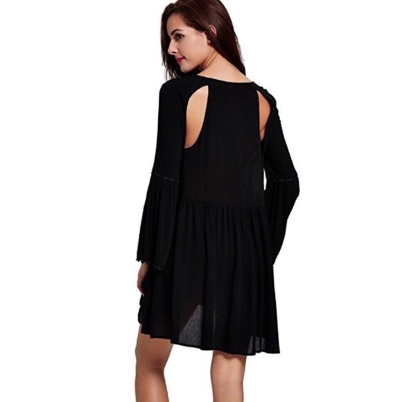 💥 CLEARANCE Cut Out Back Embroidered Bell Sleeve Swing Dress - Picture 2 of 5